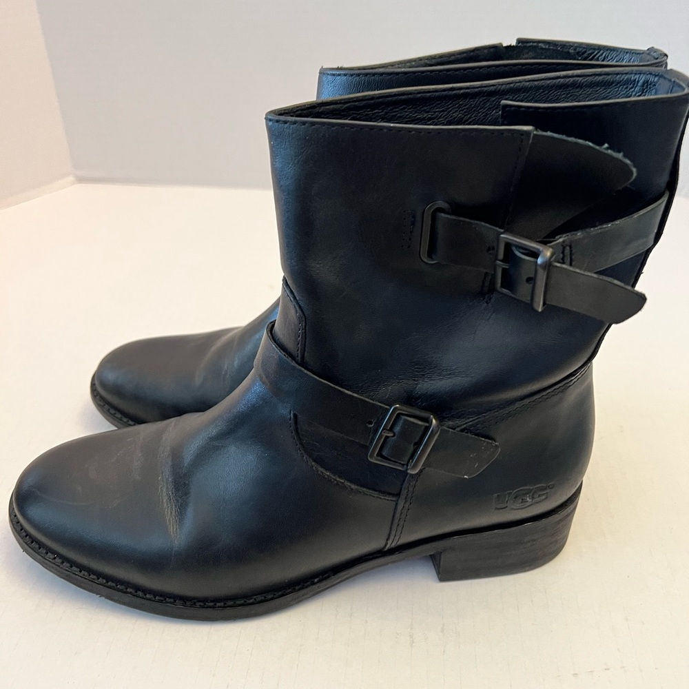 UGG Australia Fletcher Black Water Resistant Leather Ankle Bootie Boots